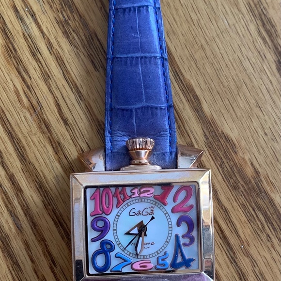 Watches - Picture 2 of 5